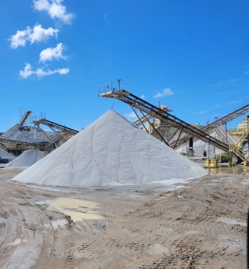 Fornecimento e Venda de Brita 1 - Claudio Minerais